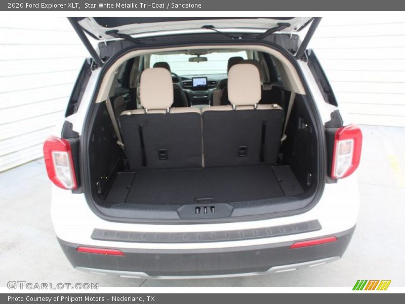 Star White Metallic Tri-Coat / Sandstone 2020 Ford Explorer XLT