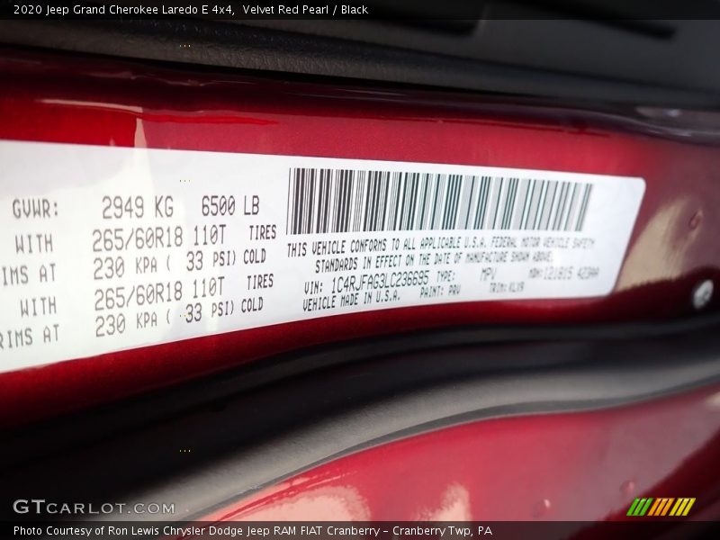 Velvet Red Pearl / Black 2020 Jeep Grand Cherokee Laredo E 4x4