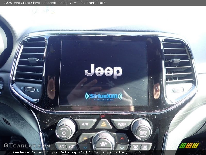 Velvet Red Pearl / Black 2020 Jeep Grand Cherokee Laredo E 4x4