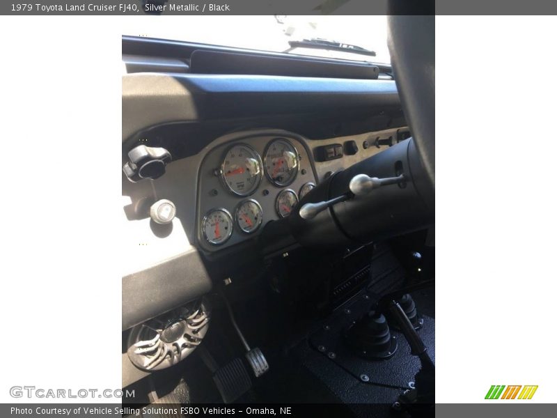 Dashboard of 1979 Land Cruiser FJ40