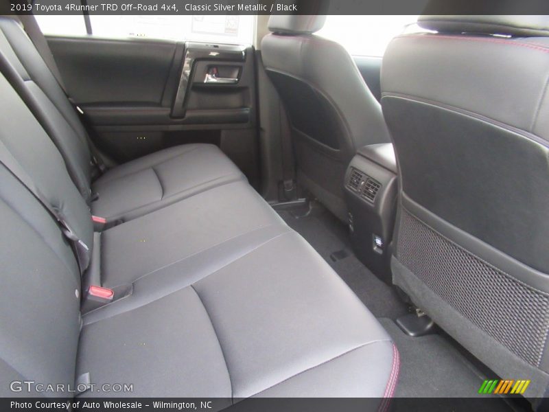 Classic Silver Metallic / Black 2019 Toyota 4Runner TRD Off-Road 4x4