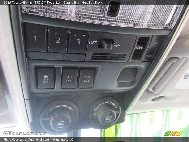 Classic Silver Metallic / Black 2019 Toyota 4Runner TRD Off-Road 4x4