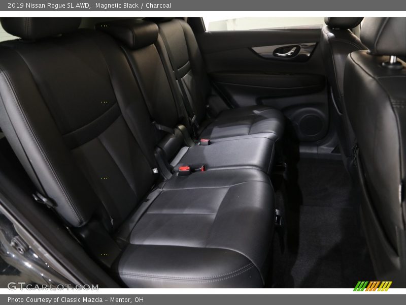 Magnetic Black / Charcoal 2019 Nissan Rogue SL AWD