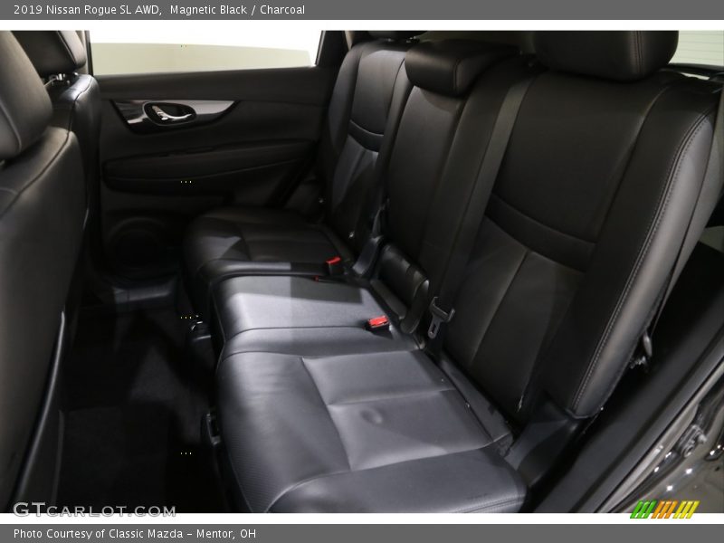 Magnetic Black / Charcoal 2019 Nissan Rogue SL AWD