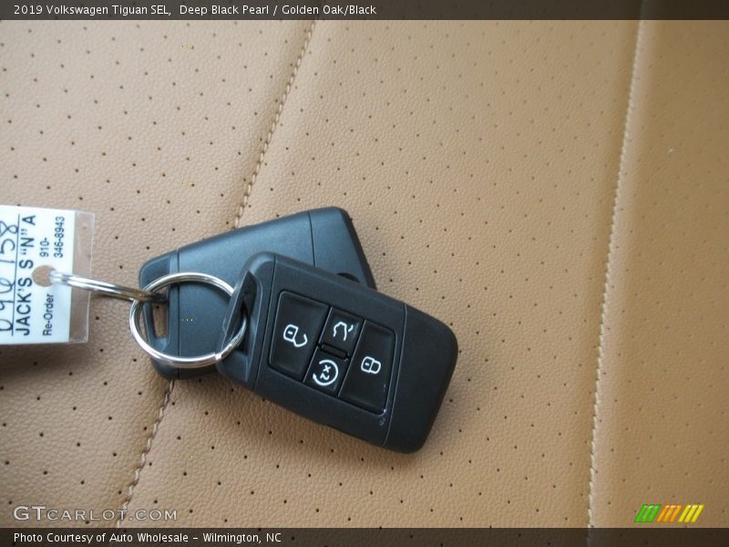 Keys of 2019 Tiguan SEL