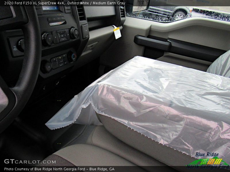 Oxford White / Medium Earth Gray 2020 Ford F150 XL SuperCrew 4x4