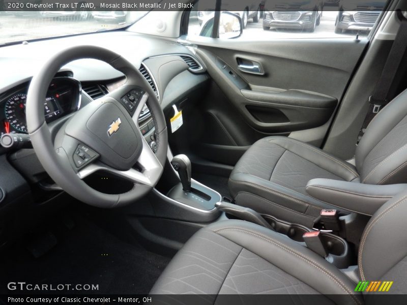 Mosaic Black Metallic / Jet Black 2020 Chevrolet Trax LT AWD
