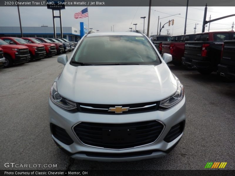 Silver Ice Metallic / Jet Black 2020 Chevrolet Trax LT AWD