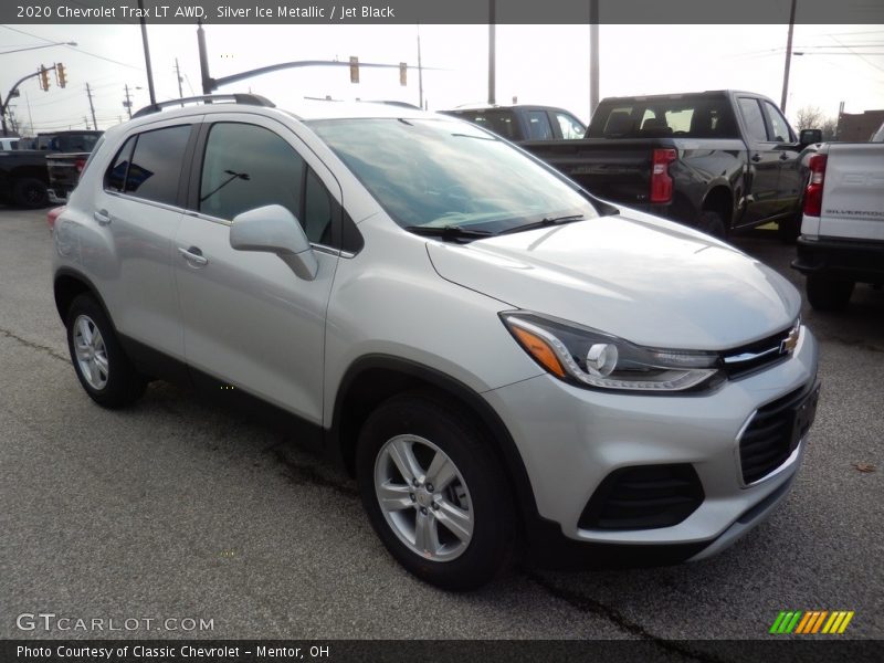 Silver Ice Metallic / Jet Black 2020 Chevrolet Trax LT AWD