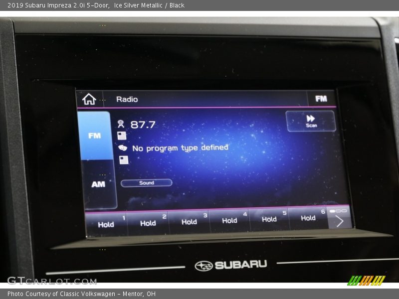 Ice Silver Metallic / Black 2019 Subaru Impreza 2.0i 5-Door