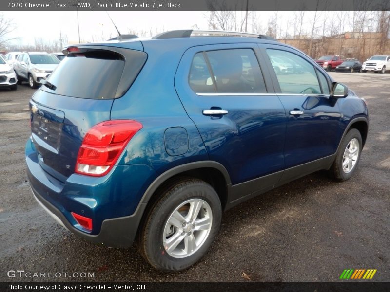 Pacific Blue Metallic / Jet Black 2020 Chevrolet Trax LT AWD
