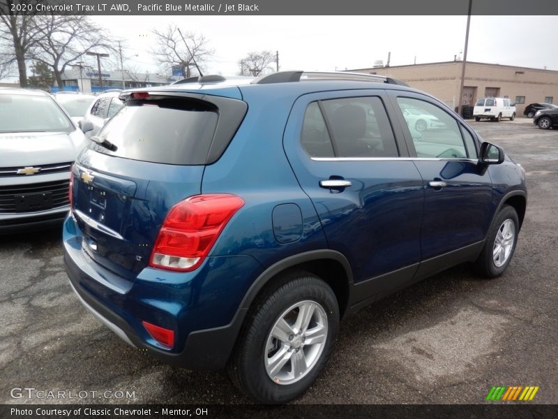 Pacific Blue Metallic / Jet Black 2020 Chevrolet Trax LT AWD