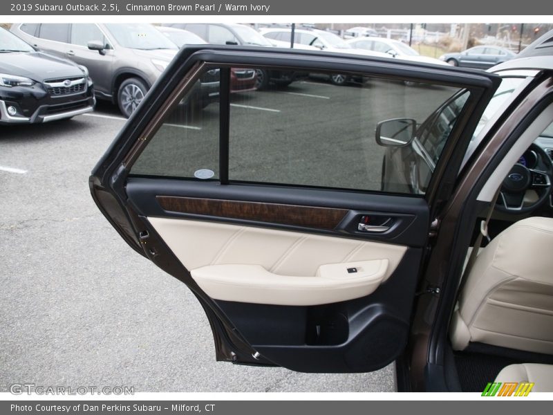 Door Panel of 2019 Outback 2.5i