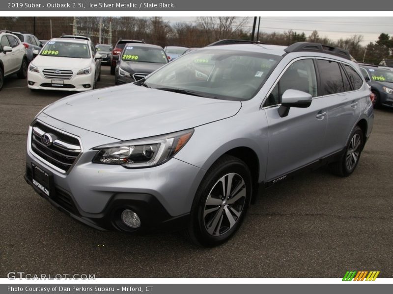 Ice Silver Metallic / Slate Black 2019 Subaru Outback 2.5i