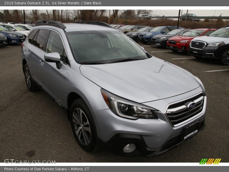 Ice Silver Metallic / Slate Black 2019 Subaru Outback 2.5i
