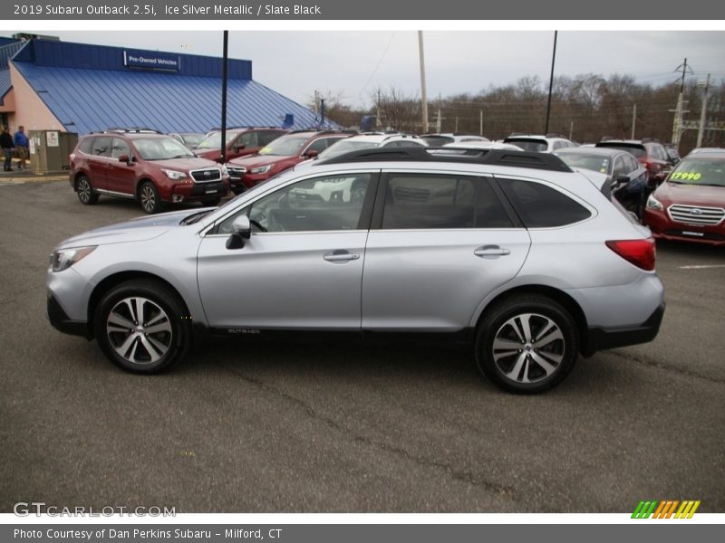 Ice Silver Metallic / Slate Black 2019 Subaru Outback 2.5i