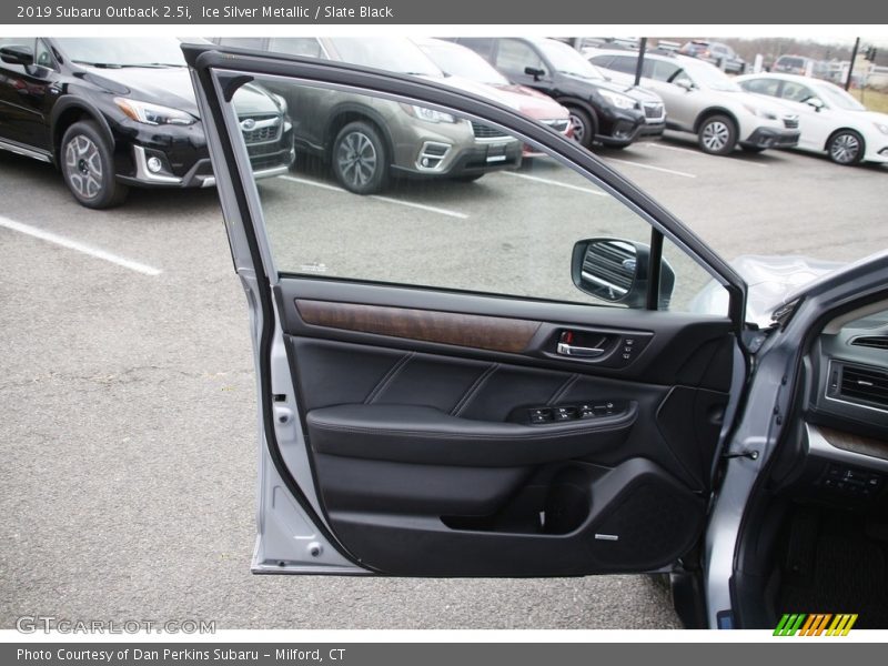 Ice Silver Metallic / Slate Black 2019 Subaru Outback 2.5i