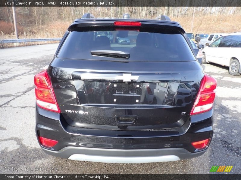 Mosaic Black Metallic / Jet Black 2020 Chevrolet Trax LT AWD
