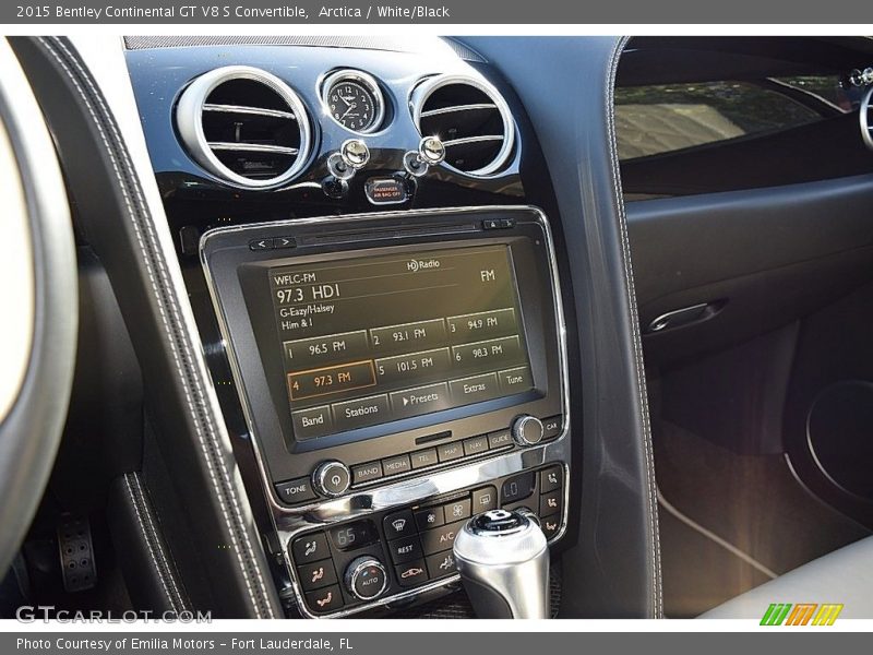 Controls of 2015 Continental GT V8 S Convertible