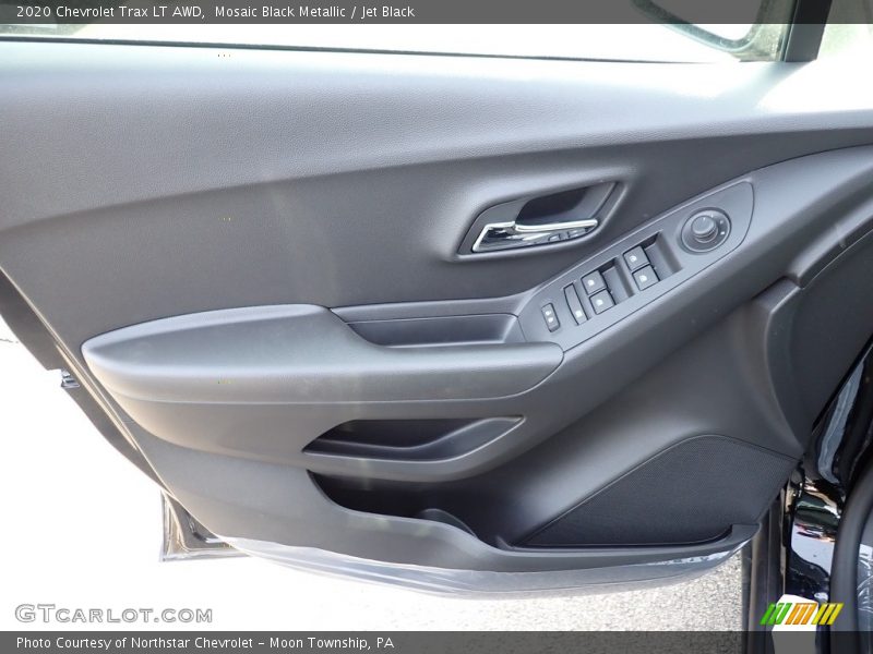 Mosaic Black Metallic / Jet Black 2020 Chevrolet Trax LT AWD