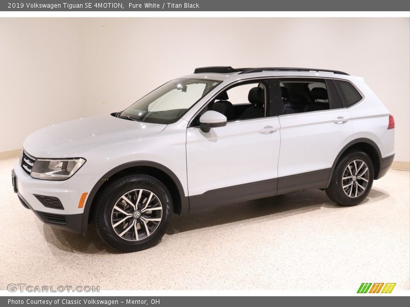 Front 3/4 View of 2019 Tiguan SE 4MOTION