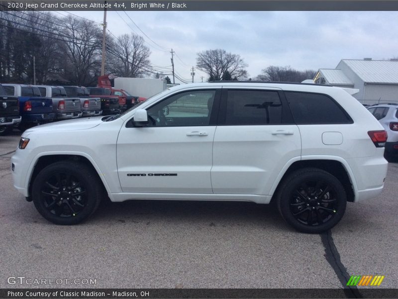 Bright White / Black 2020 Jeep Grand Cherokee Altitude 4x4