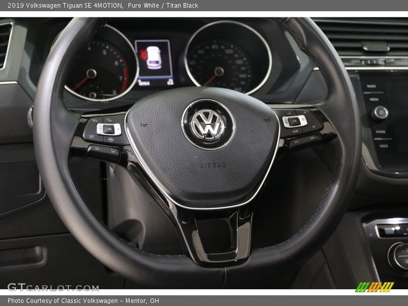 Pure White / Titan Black 2019 Volkswagen Tiguan SE 4MOTION