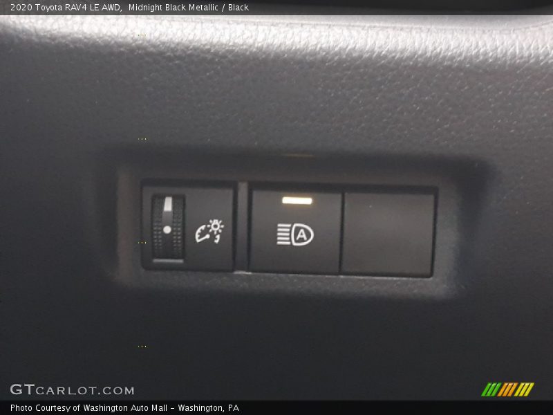 Midnight Black Metallic / Black 2020 Toyota RAV4 LE AWD