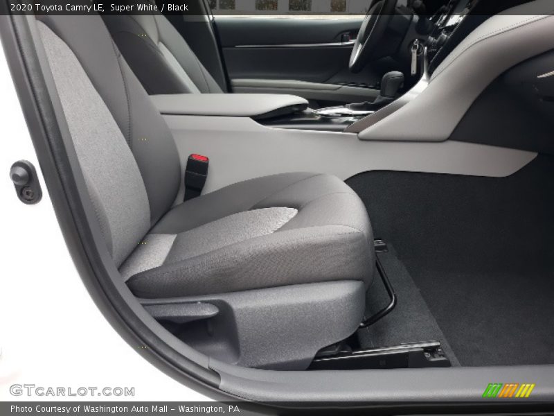Super White / Black 2020 Toyota Camry LE