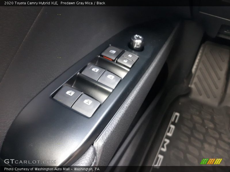 Predawn Gray Mica / Black 2020 Toyota Camry Hybrid XLE