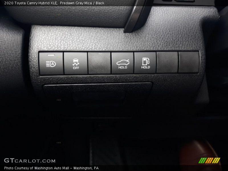 Predawn Gray Mica / Black 2020 Toyota Camry Hybrid XLE