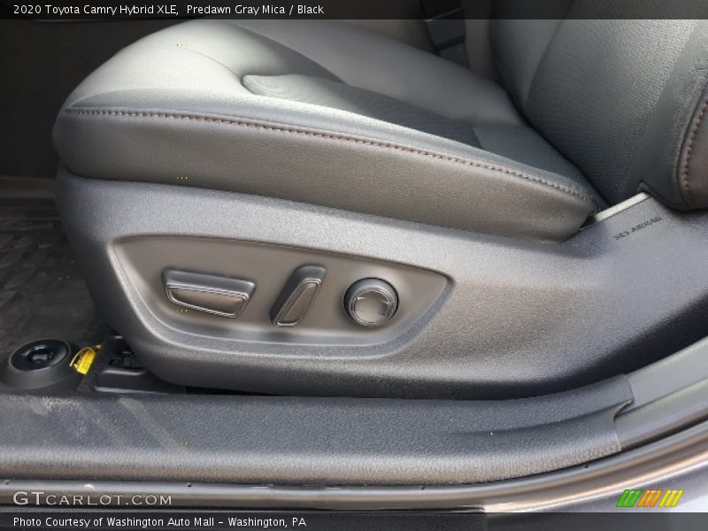 Predawn Gray Mica / Black 2020 Toyota Camry Hybrid XLE