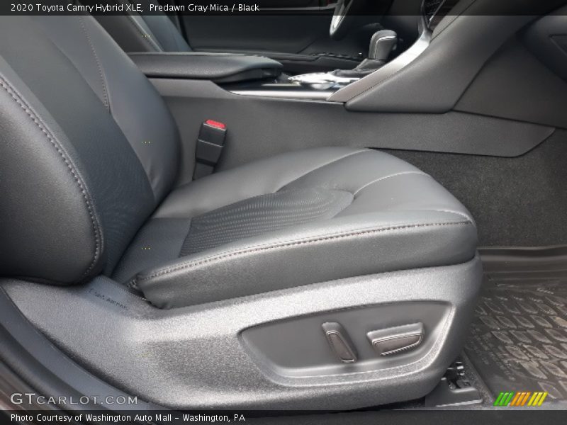Predawn Gray Mica / Black 2020 Toyota Camry Hybrid XLE