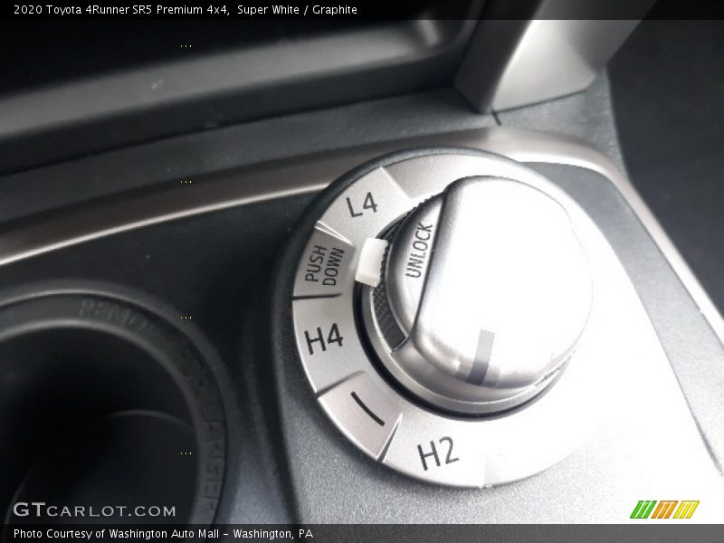 Super White / Graphite 2020 Toyota 4Runner SR5 Premium 4x4