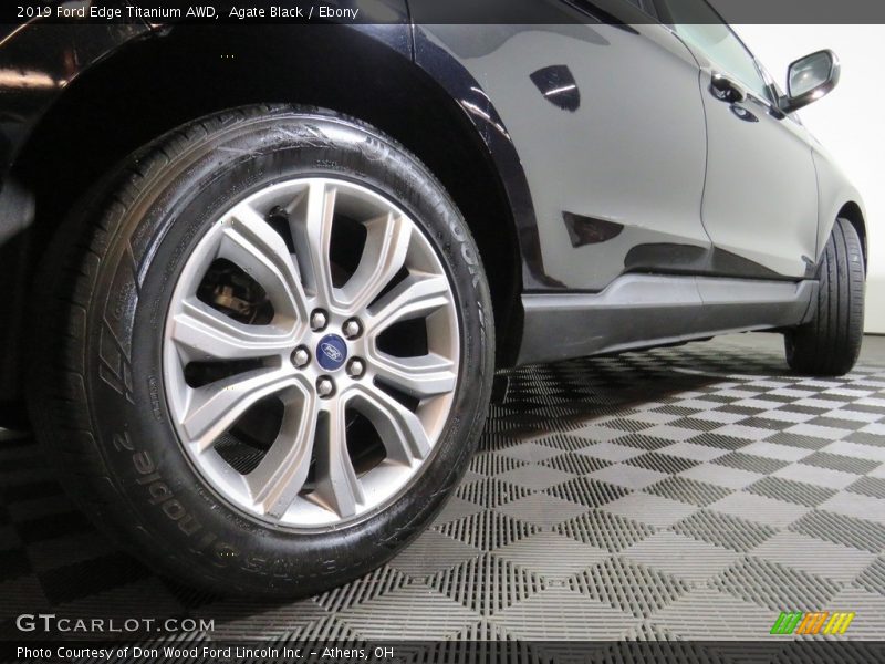Agate Black / Ebony 2019 Ford Edge Titanium AWD