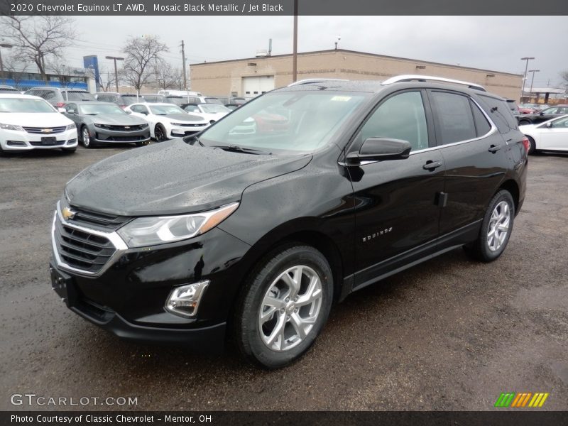 Front 3/4 View of 2020 Equinox LT AWD