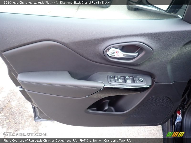 Diamond Black Crystal Pearl / Black 2020 Jeep Cherokee Latitude Plus 4x4
