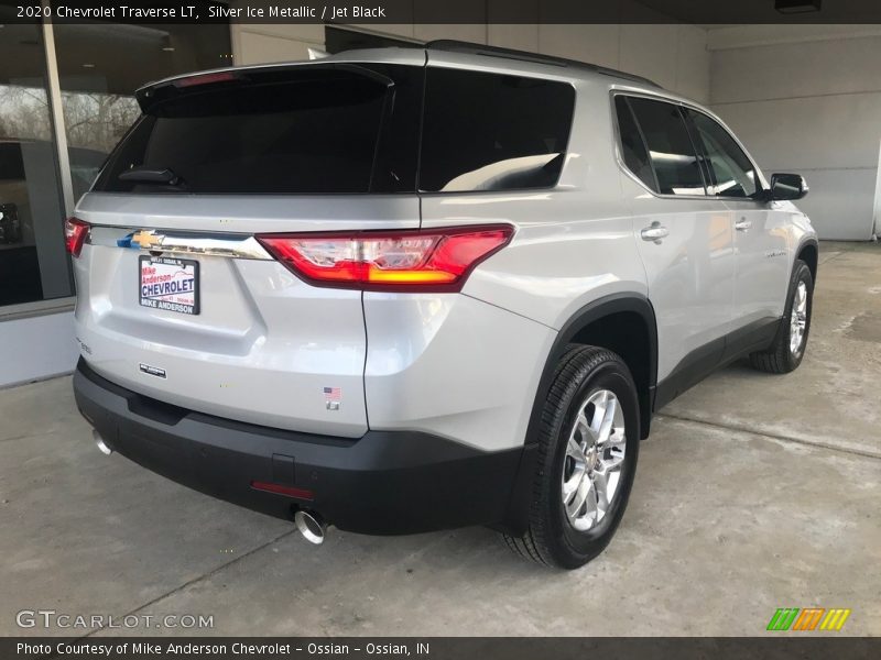 Silver Ice Metallic / Jet Black 2020 Chevrolet Traverse LT
