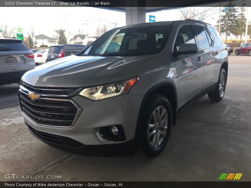 Silver Ice Metallic / Jet Black 2020 Chevrolet Traverse LT