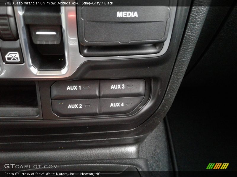 Sting-Gray / Black 2020 Jeep Wrangler Unlimited Altitude 4x4