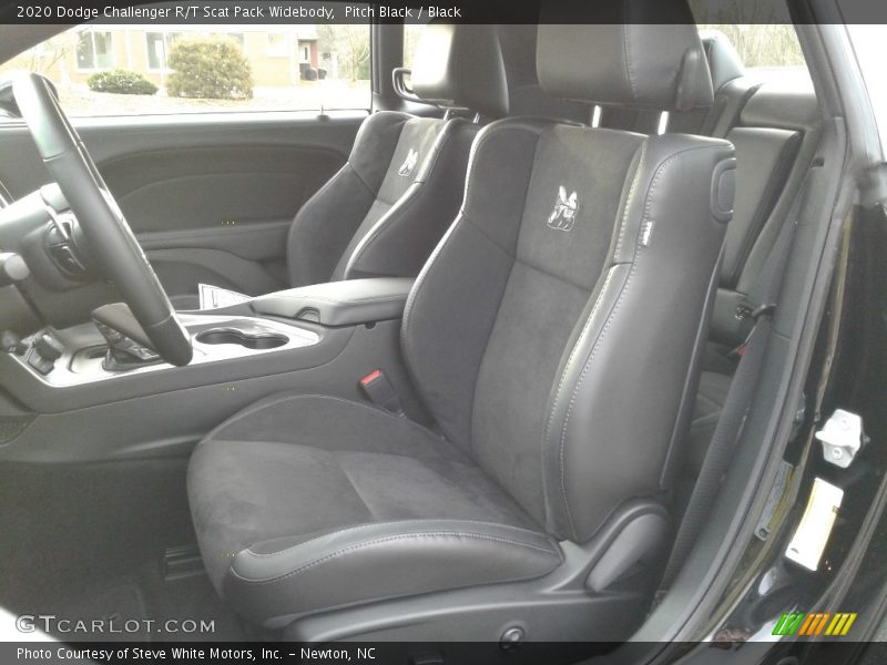 Front Seat of 2020 Challenger R/T Scat Pack Widebody