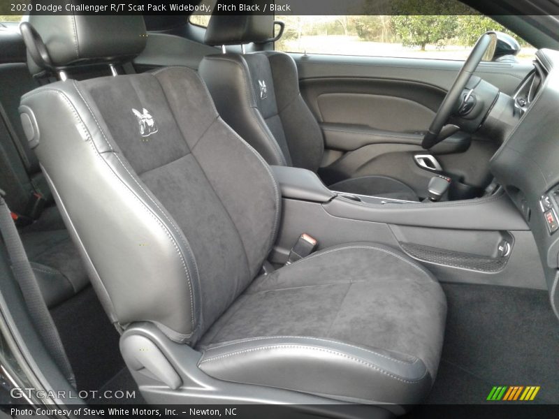 Front Seat of 2020 Challenger R/T Scat Pack Widebody