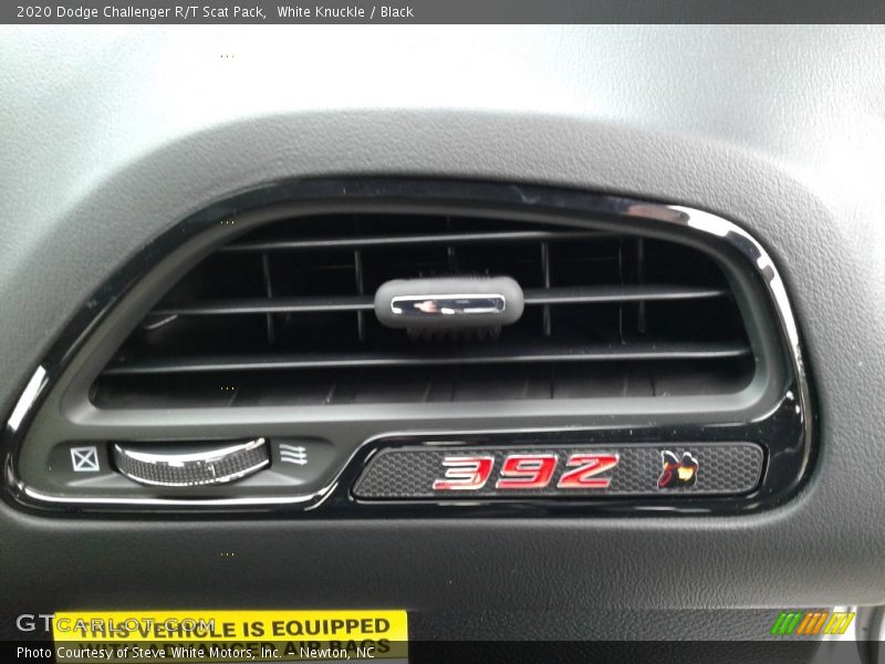 Controls of 2020 Challenger R/T Scat Pack