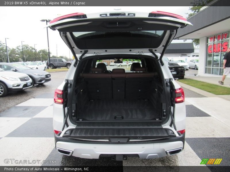 Alpine White / Cognac 2019 BMW X5 xDrive40i