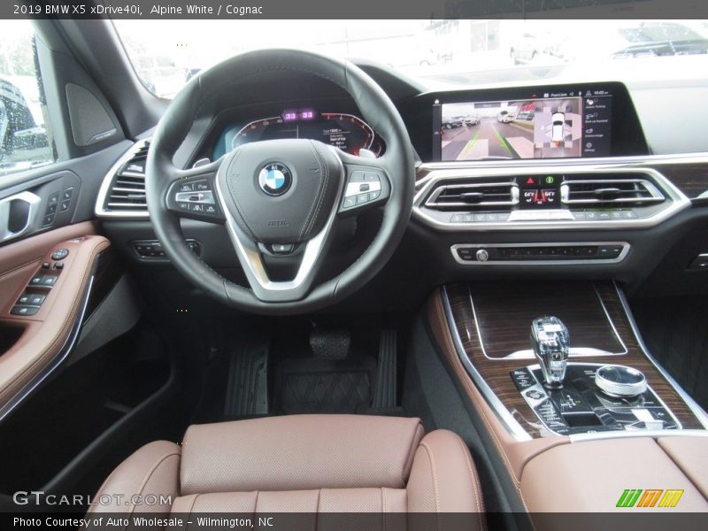 Alpine White / Cognac 2019 BMW X5 xDrive40i