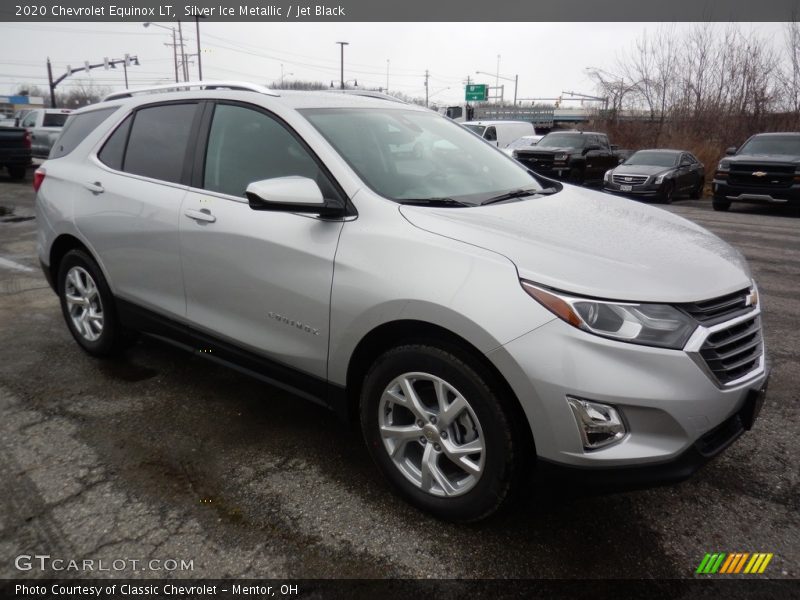 Front 3/4 View of 2020 Equinox LT