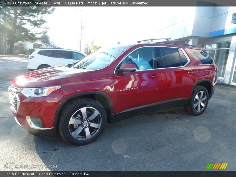 Front 3/4 View of 2020 Traverse LT AWD