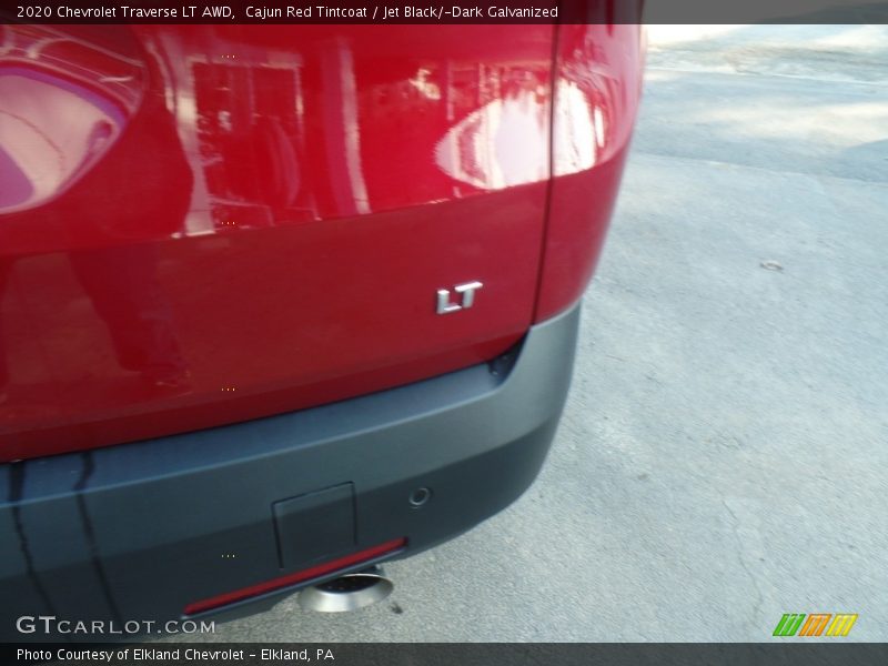 Cajun Red Tintcoat / Jet Black/­Dark Galvanized 2020 Chevrolet Traverse LT AWD