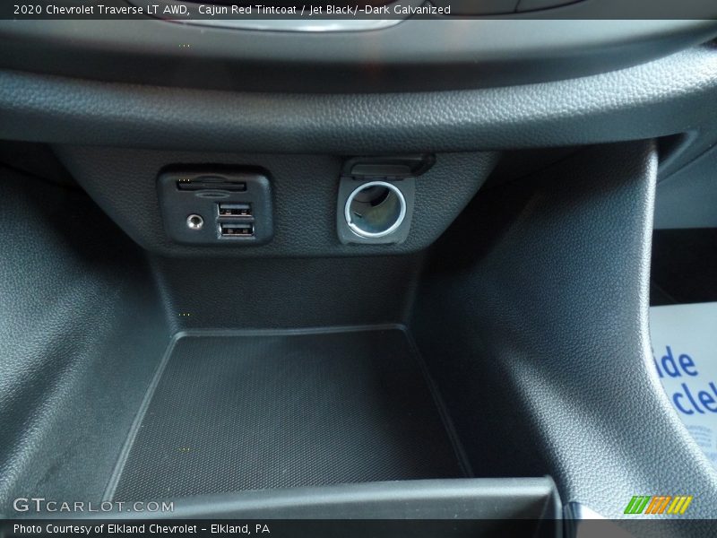 Cajun Red Tintcoat / Jet Black/­Dark Galvanized 2020 Chevrolet Traverse LT AWD