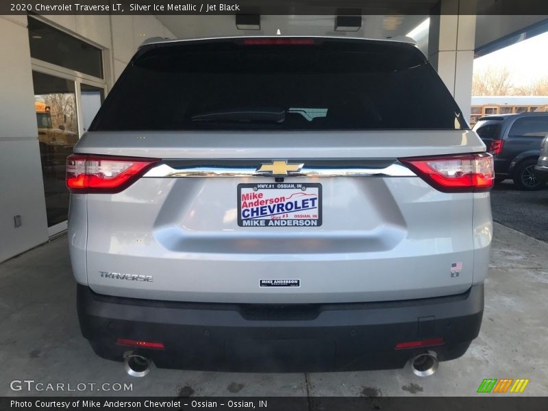 Silver Ice Metallic / Jet Black 2020 Chevrolet Traverse LT